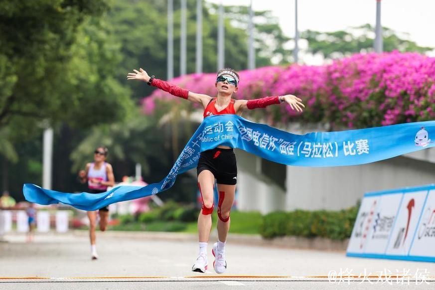 全运会女子马拉松:张德顺卫冕成功,成国内历史第一人 全运会女子马拉松:张德顺卫冕成功,成国内历史第一人
