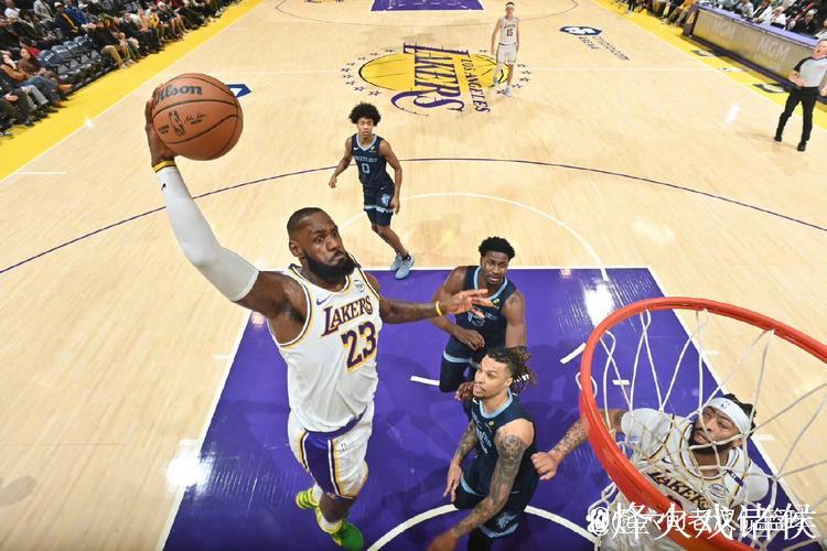 浓眉轰40+16詹皇贡献18+8+8 湖人止灰熊4连胜 浓眉轰40+16詹皇贡献18+8+8 湖人止灰熊4连胜